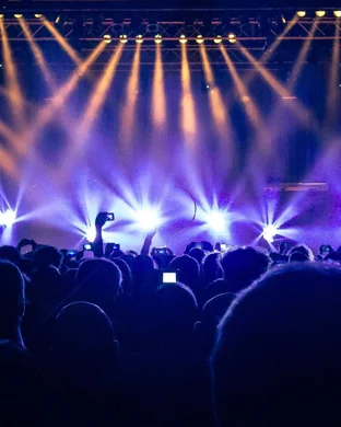 One Night of Queen - Gary Mullen and The Works Tucson